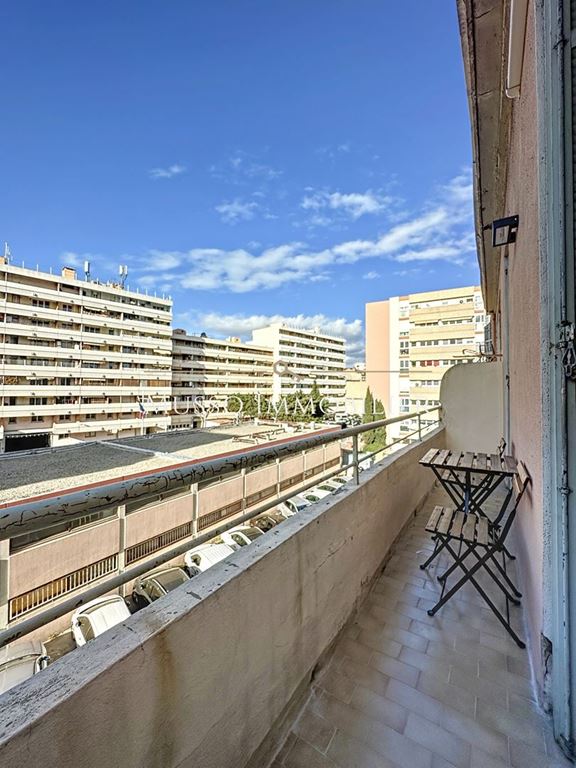 Appartement T1 MARSEILLE 08 (13008) MUSSO IMMOBILIER